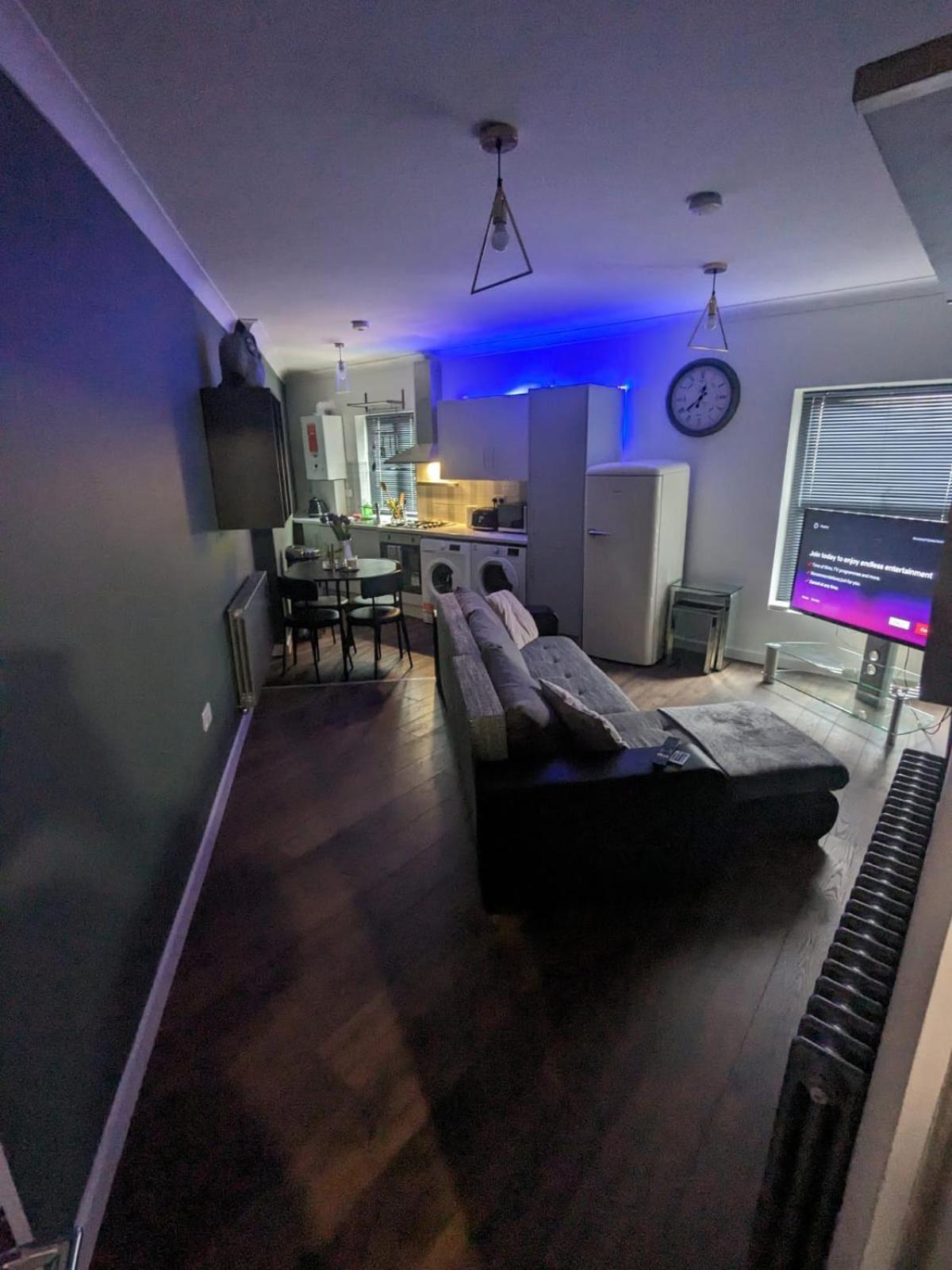 Bright & Modern Apartment In Hackney Wick E3 لندن المظهر الخارجي الصورة